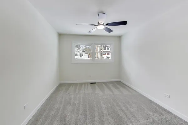 $690,000 | 123 South Kainer Avenue, Barrington, IL 60010