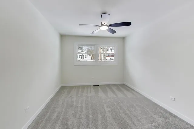 $730,000 | 123 South Kainer Avenue, Barrington, IL 60010