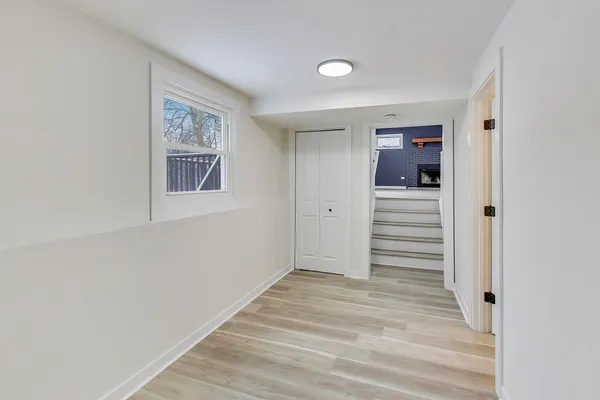 $690,000 | 123 South Kainer Avenue, Barrington, IL 60010