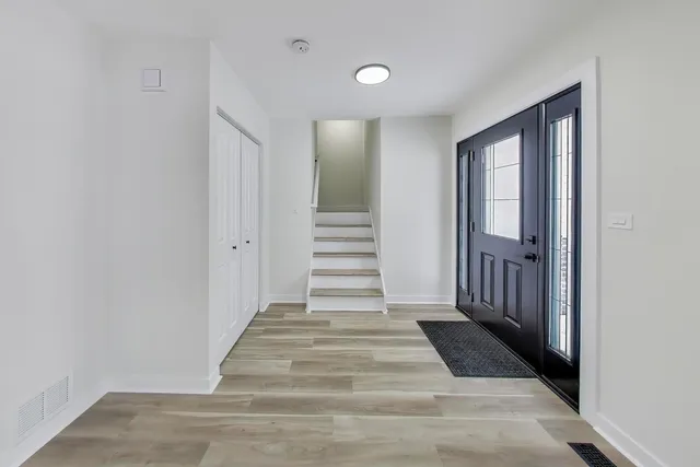 $730,000 | 123 South Kainer Avenue, Barrington, IL 60010