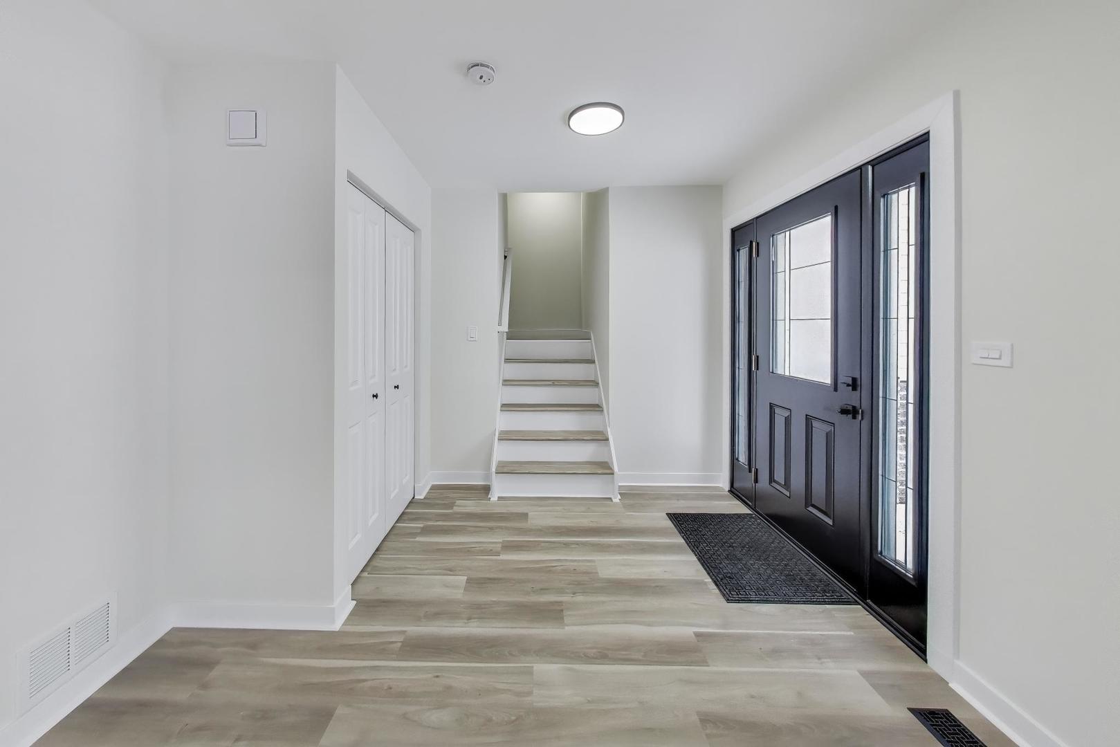 123 South Kainer Avenue Barrington, IL 60010 - Photo 4 of 47