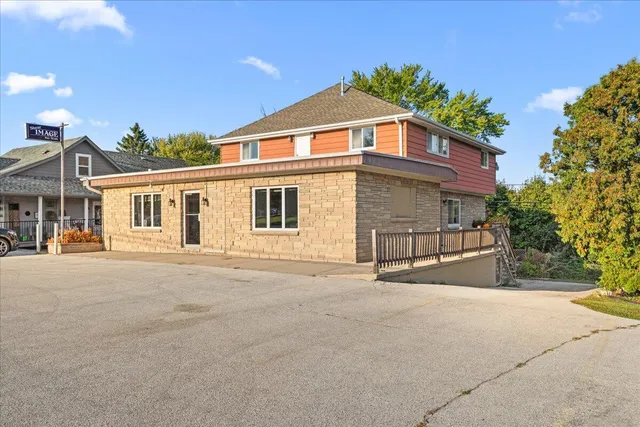 $529,900 | 1817 North Main Street, Unit 1819, West Bend, WI 53090