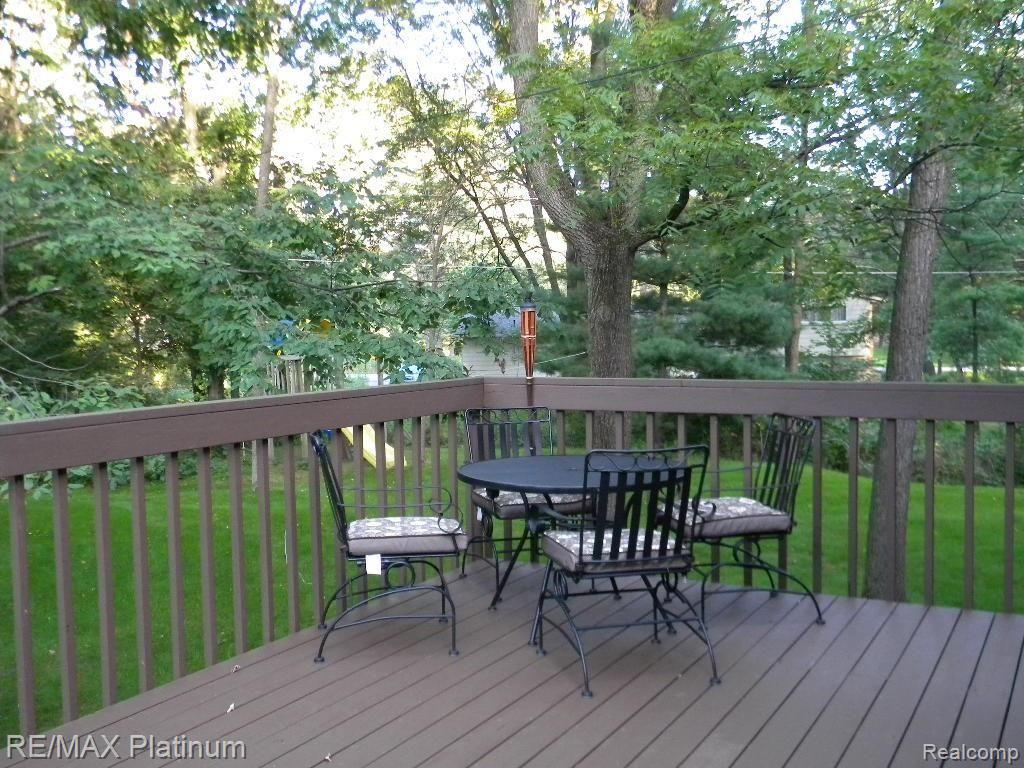 1240 Grebe Road Highland, MI 48357 - Photo 20 of 25 Private Deck