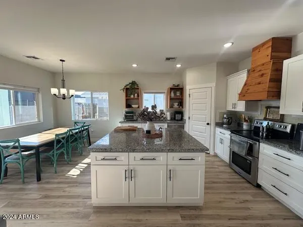 $460,000 | 1492 Porter Lane, Thatcher, AZ 85552