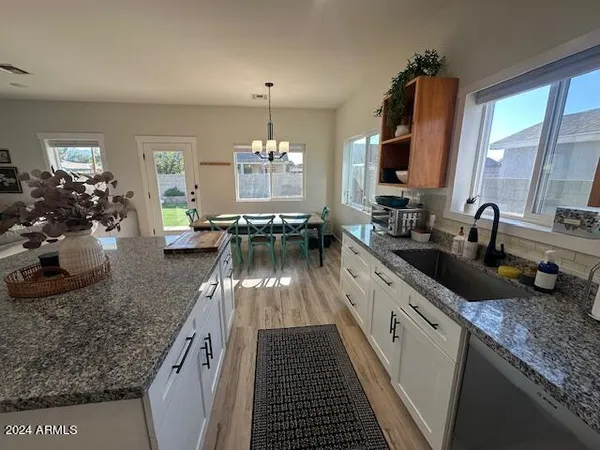 $460,000 | 1492 Porter Lane, Thatcher, AZ 85552