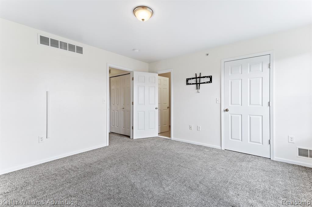 527 Cherry Orchard Road Canton, MI 48188 - Photo 20 of 29