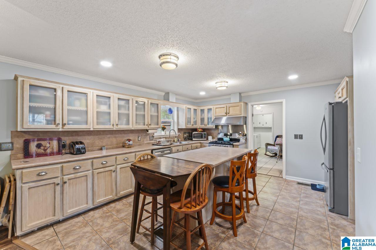 128 Crestview Drive Clanton, AL 35045 - Photo 10 of 54