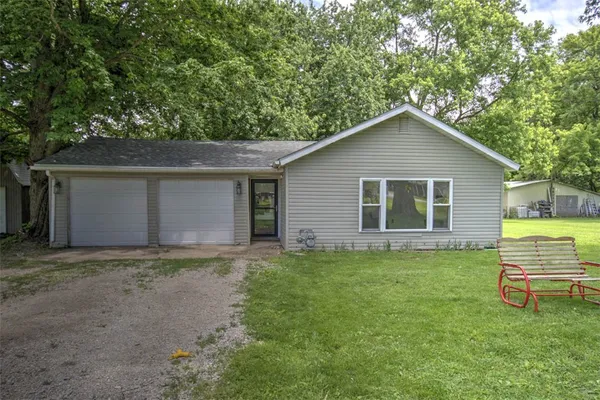 $99,900 | 3560 Doneta Avenue, Decatur, IL 62526