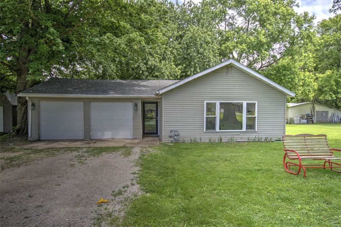 3560 Doneta Avenue Decatur, IL 62526 - Photo 1 of 25