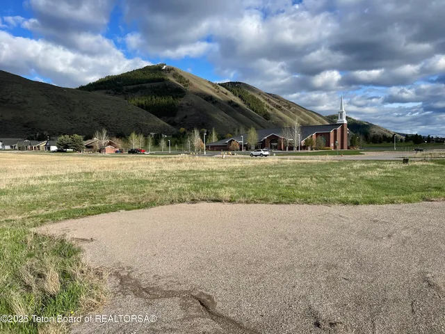 $299,000 | 1221 South Us Highway, Afton, WY 83110