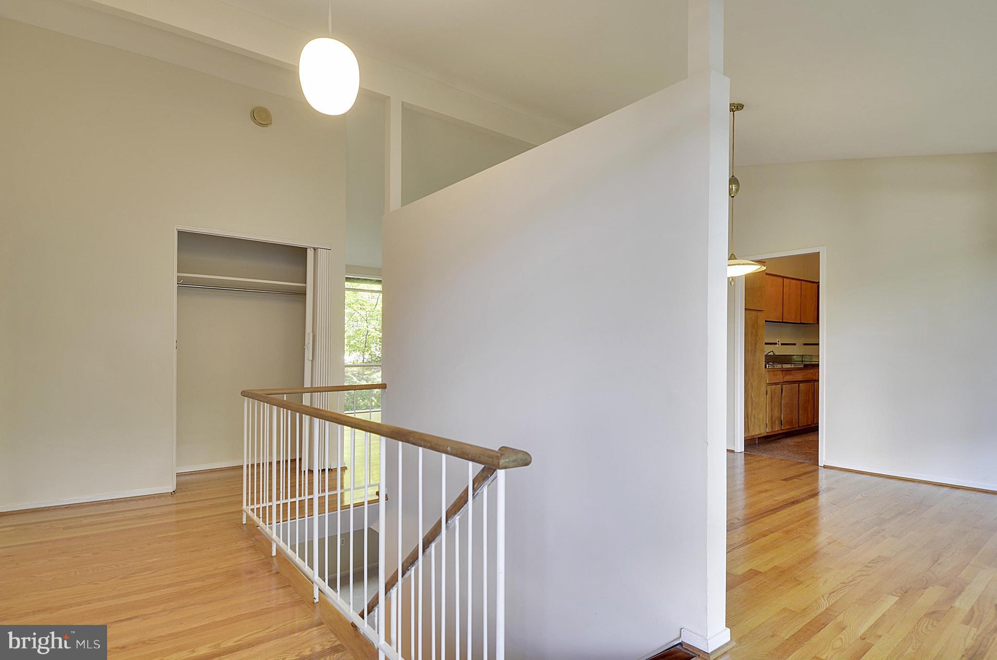 6115 Wiscasset Road Bethesda, MD 20816 - Photo 3 of 30 Foyer