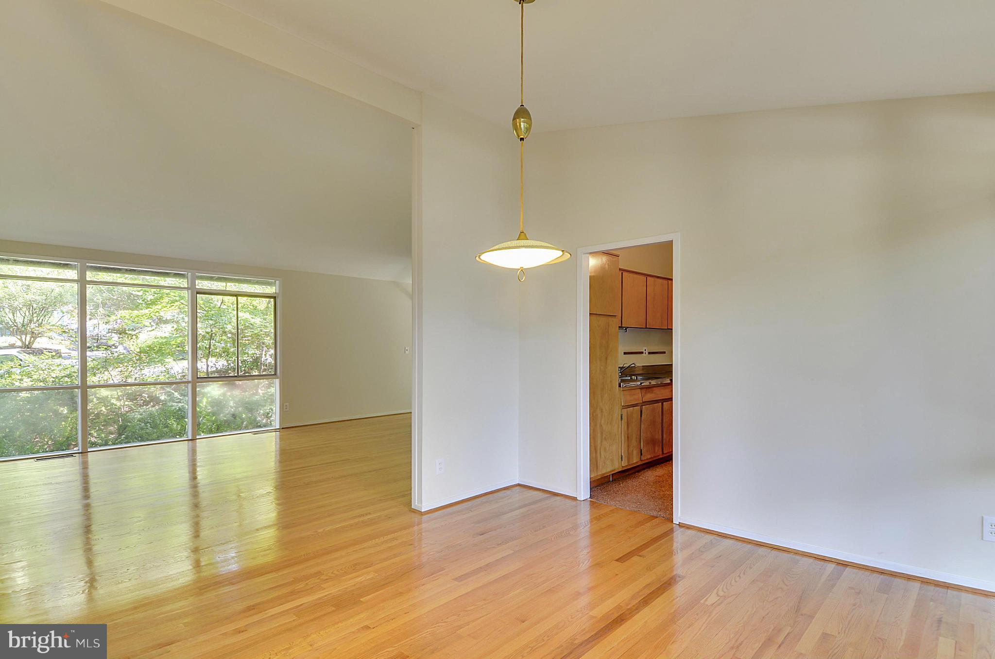 6115 Wiscasset Road Bethesda, MD 20816 - Photo 7 of 30 Dining Room