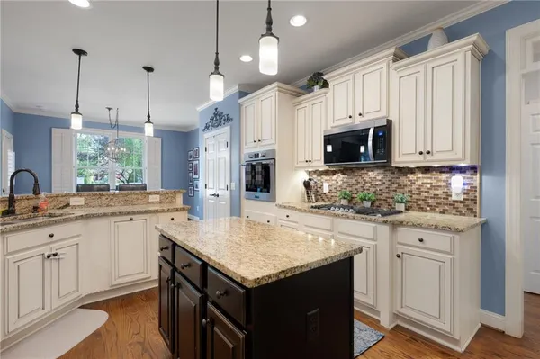 $625,000 | 203 Laurel Creek Road Southeast, Calhoun, GA 30701