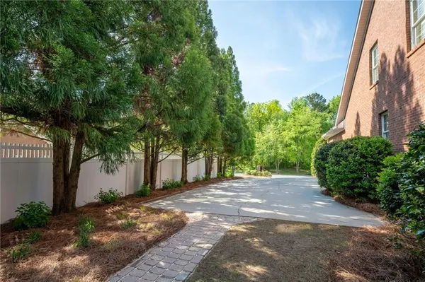 $625,000 | 203 Laurel Creek Road Southeast, Calhoun, GA 30701