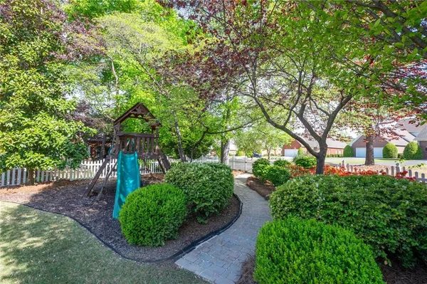 $625,000 | 203 Laurel Creek Road Southeast, Calhoun, GA 30701