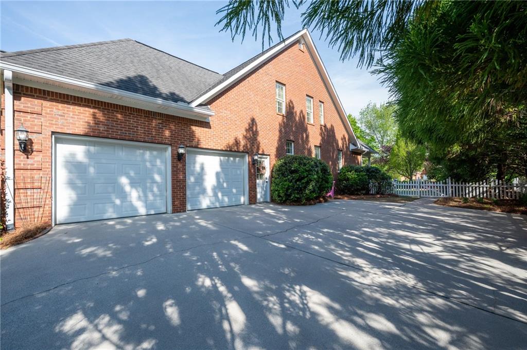 203 Laurel Creek Road Southeast Calhoun, GA 30701 - Photo 5 of 63