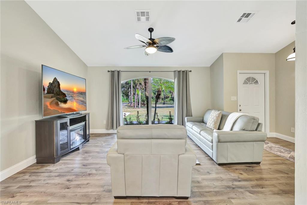 495 9th Street Southwest Naples, FL 34117 - Photo 5 of 25 Gallery Image 5