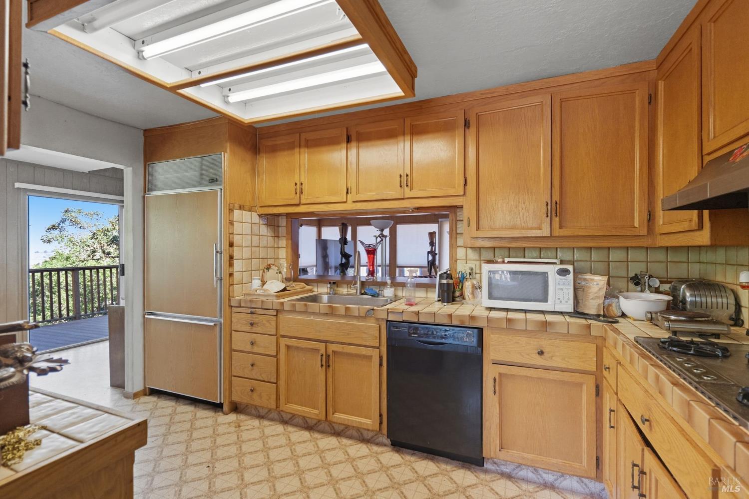 1 Green Point Lane Novato, CA 94945 - Photo 13 of 33 Kitchen