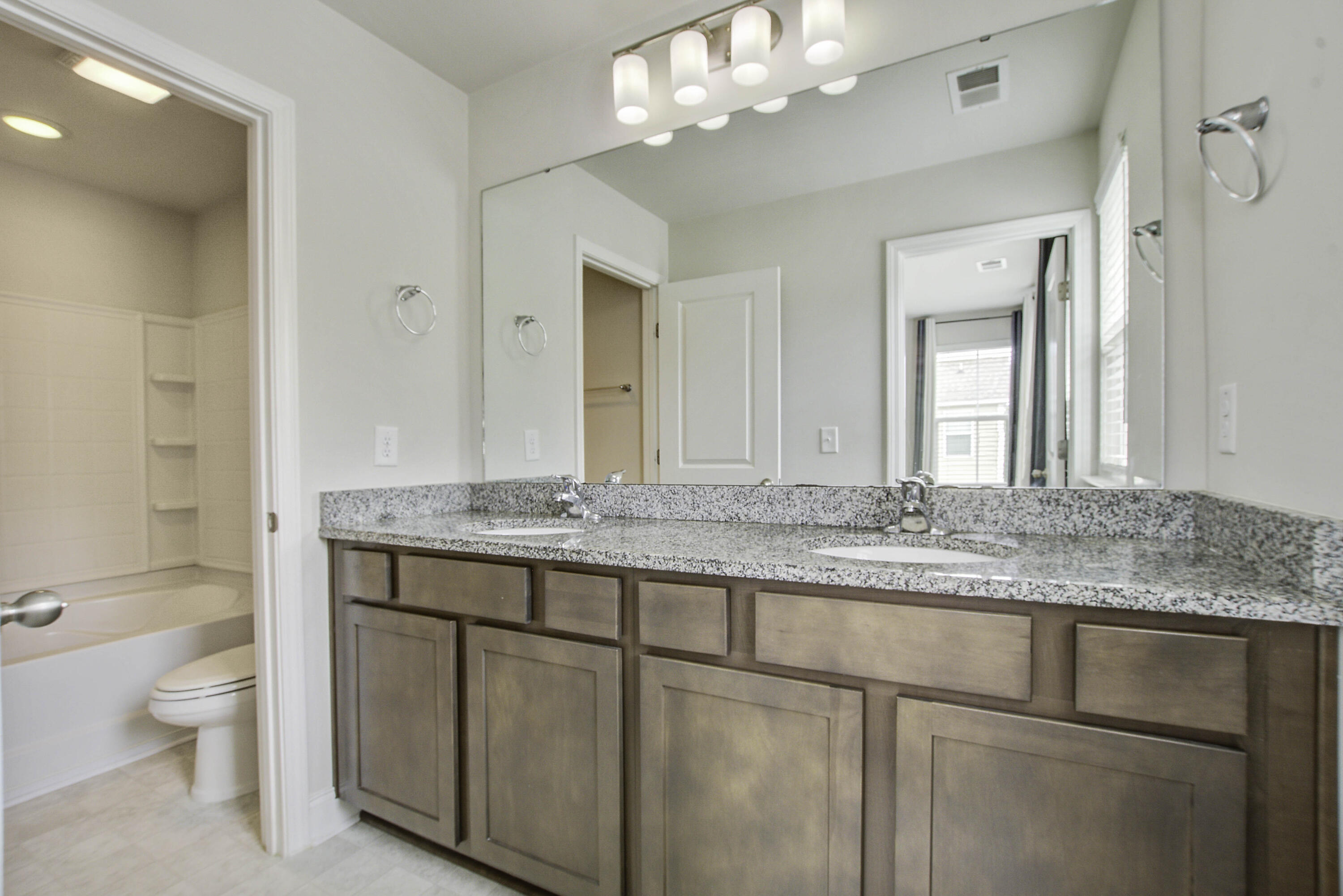 7824 Montview Road North Charleston, SC 29418 - Photo 18 of 26 7824 (22)