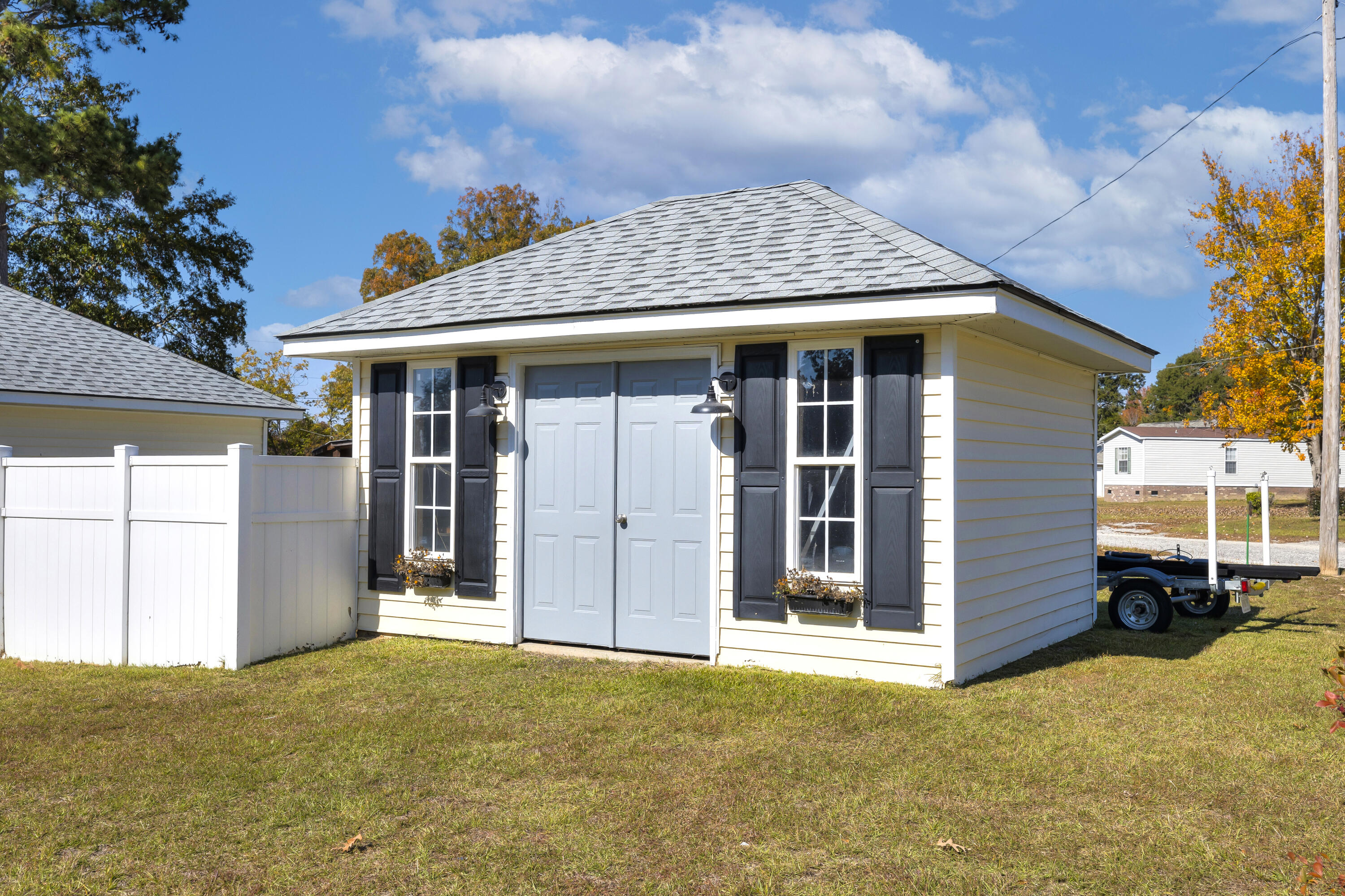 1026 Radius Street Manning, SC 29102 - Photo 4 of 53 WORKSHOP