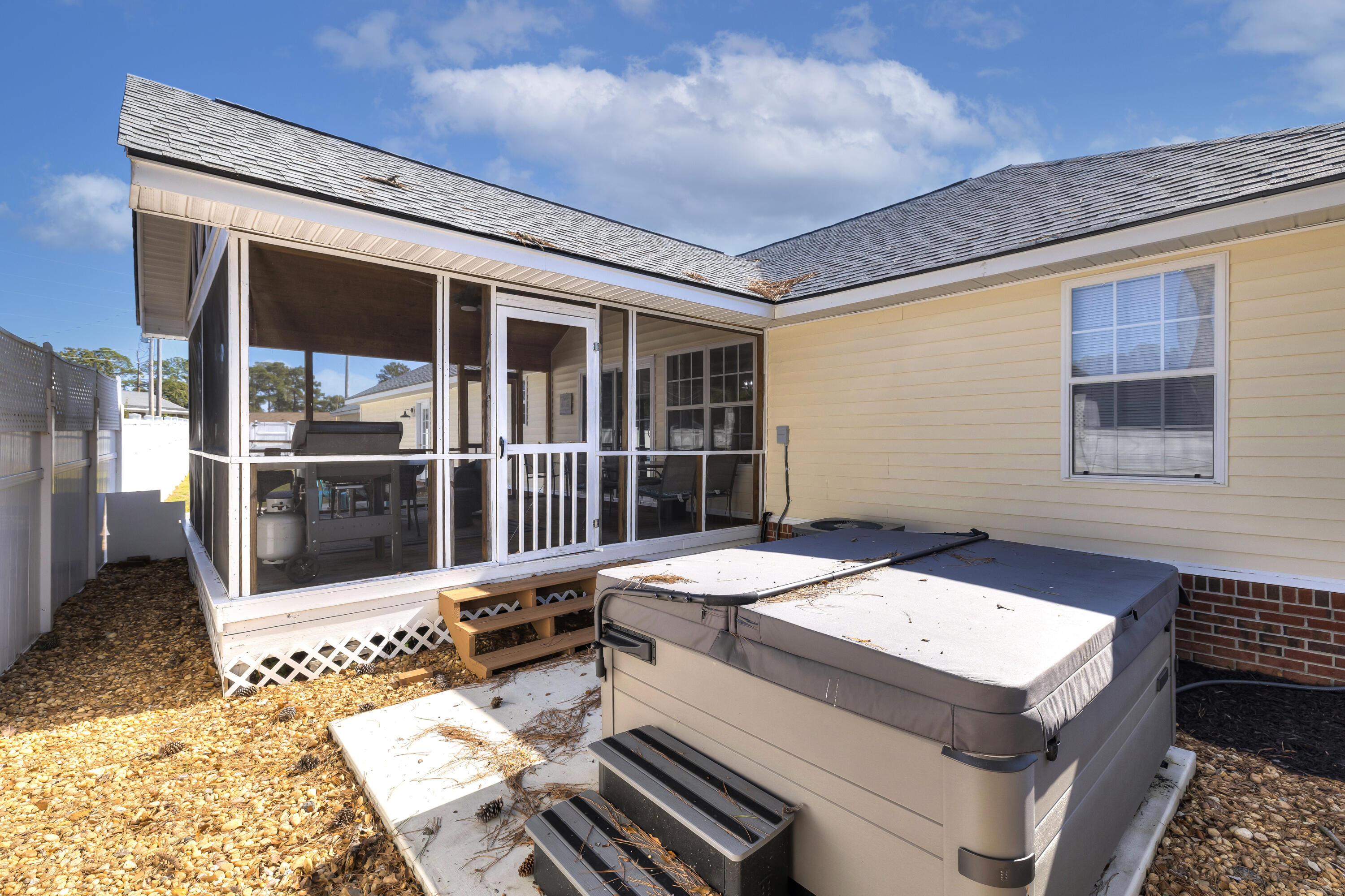 1026 Radius Street Manning, SC 29102 - Photo 10 of 53 HOT TUB DOES NOT CONVEY