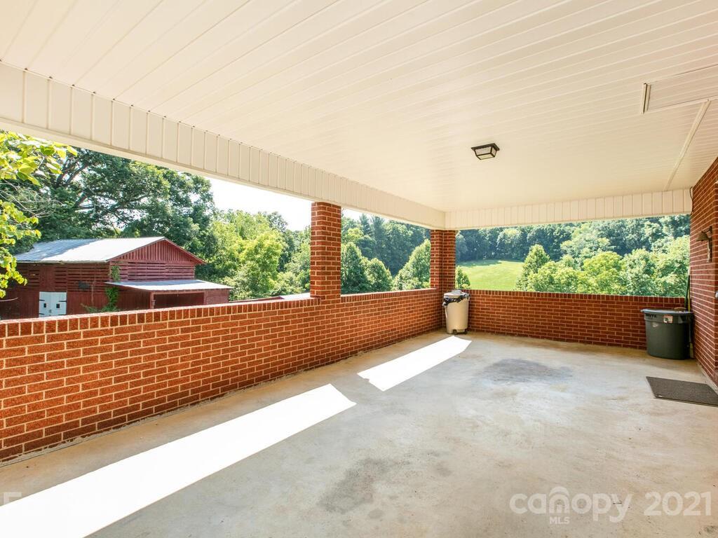80 Bennett Road Candler, NC 28715 - Photo 17 of 20 Gallery Image 17