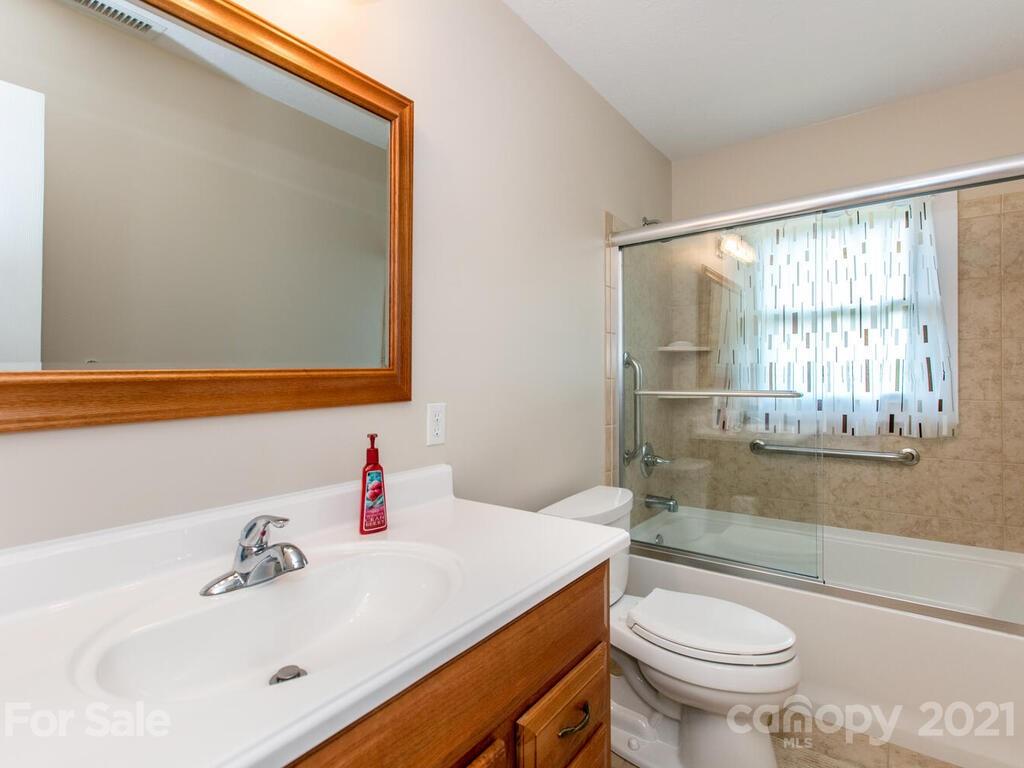 80 Bennett Road Candler, NC 28715 - Photo 10 of 20 Gallery Image 10