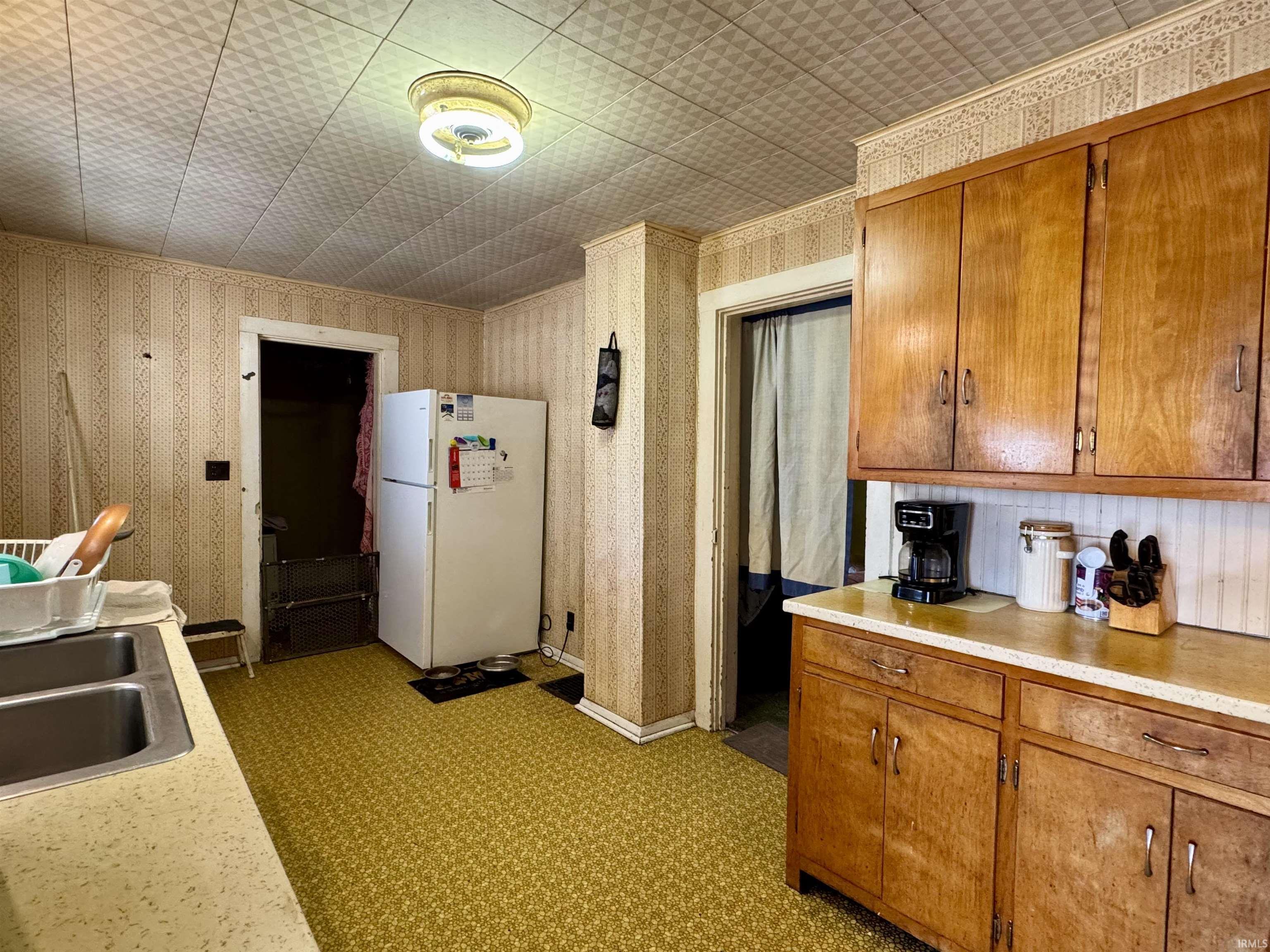 112 South Maple Street North Manchester, IN 46962 - Photo 8 of 22