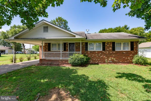 $349,999 | 333 Santa Maria Avenue, Colonial Beach, VA 22443
