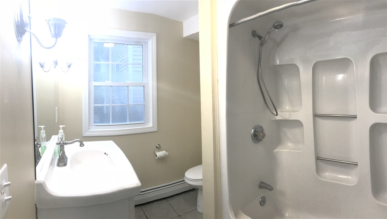 31 Amherst Road Merrimack, NH 03054 - Photo 9 of 17
