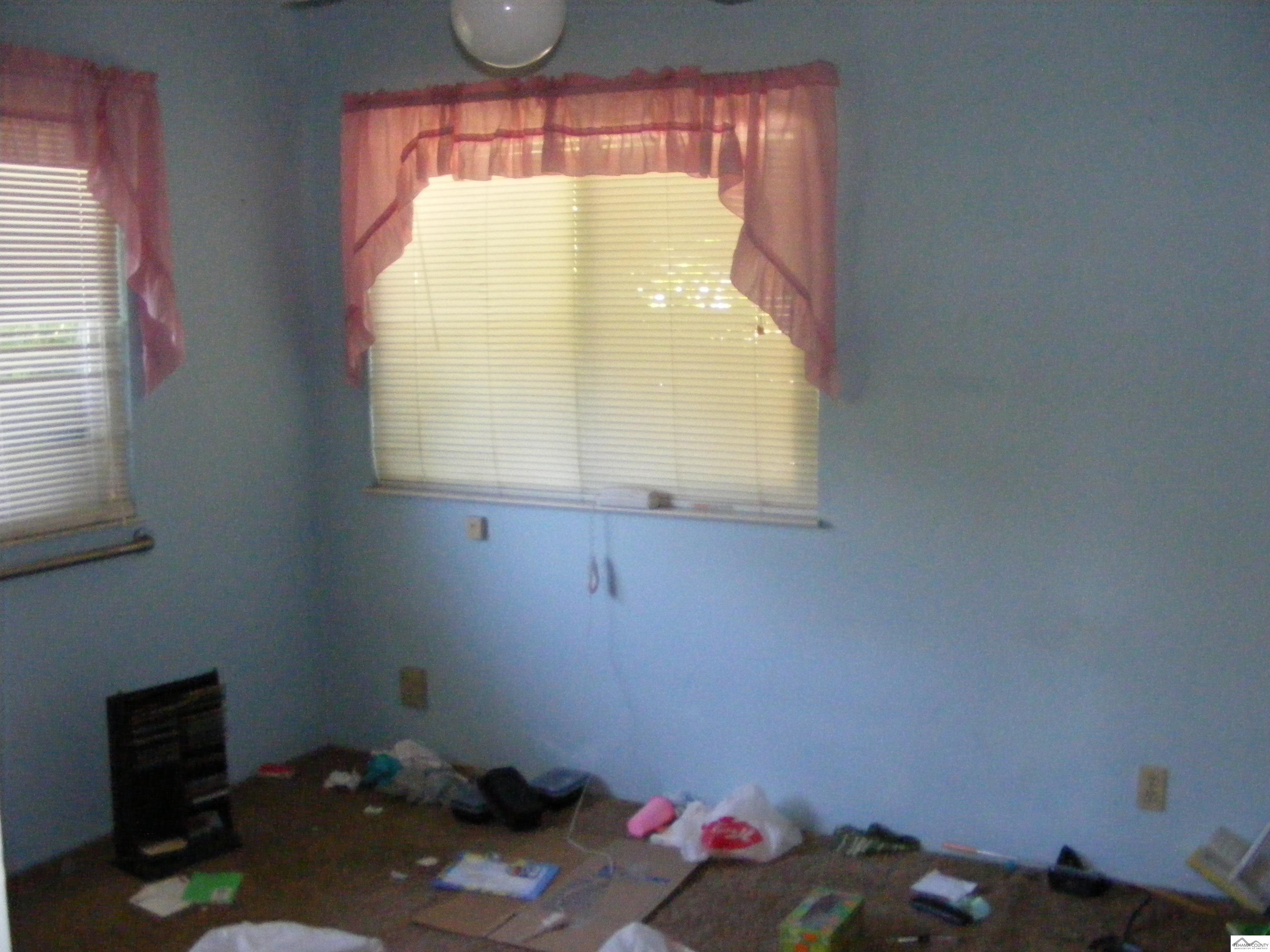 610 Ridge Road Redding, CA 96003 - Photo 10 of 14 Gallery Image 10