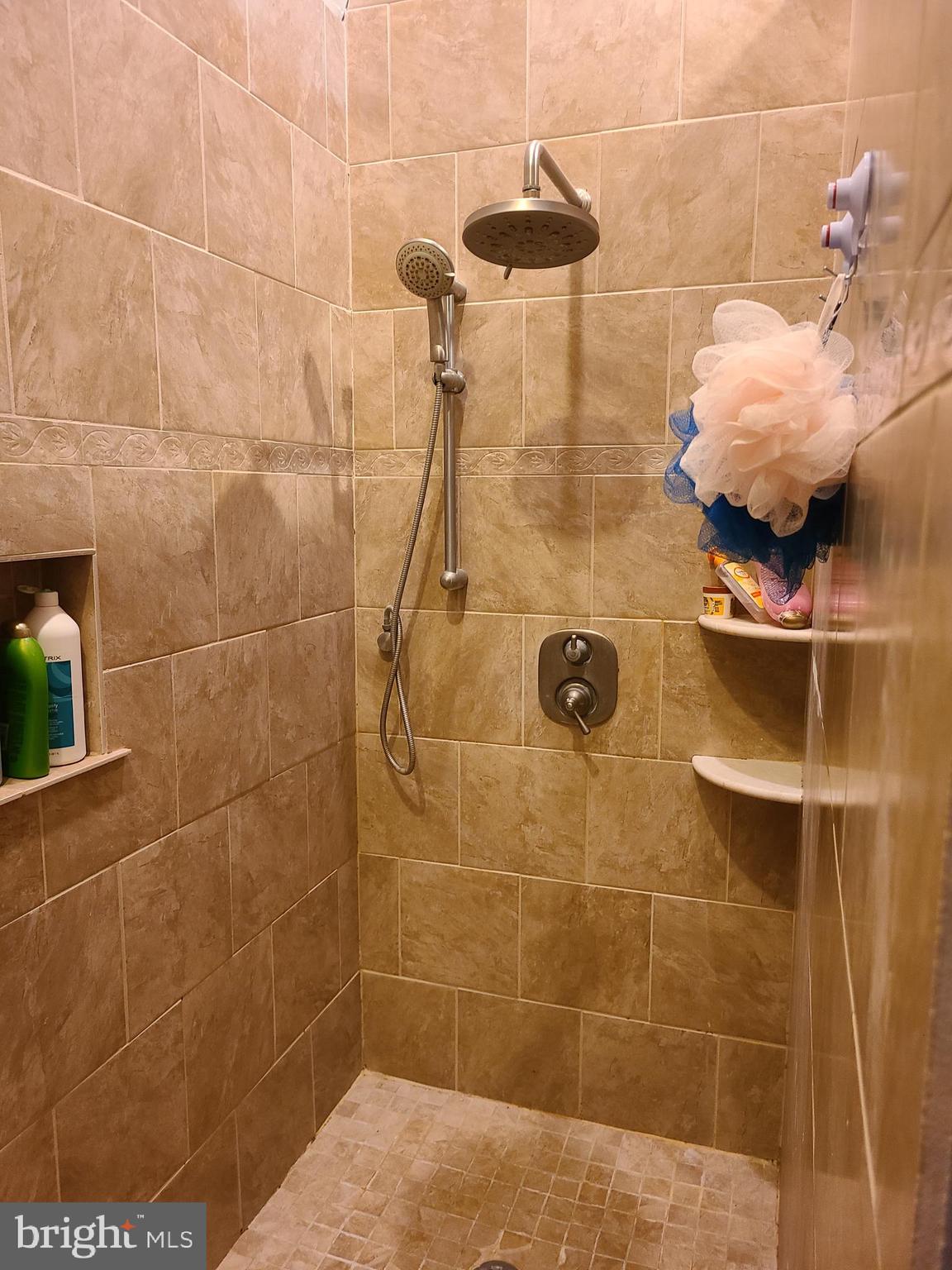 26 Harvard Road Pennsville, NJ 08070 - Photo 29 of 40 Walk-in Shower