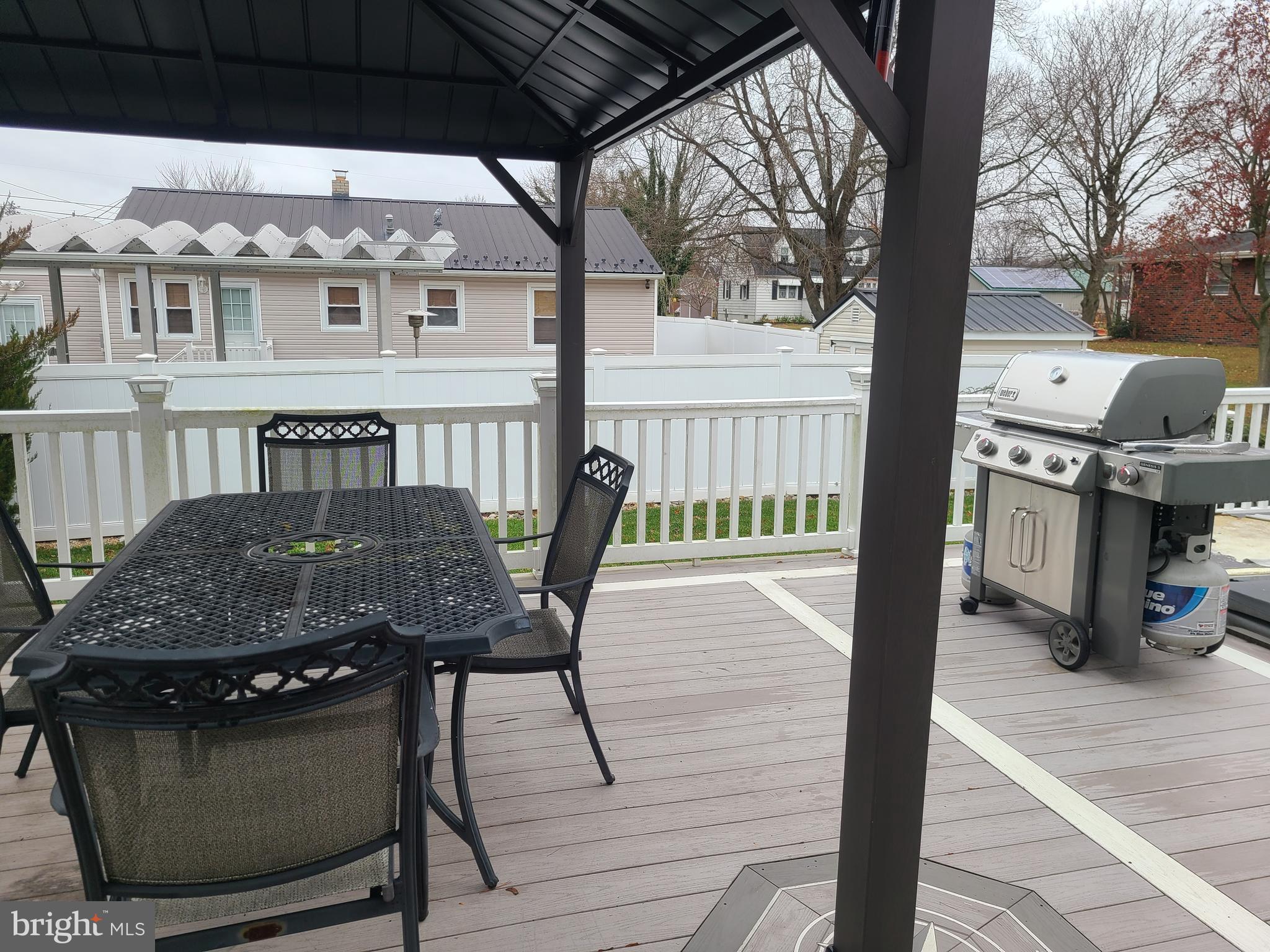 26 Harvard Road Pennsville, NJ 08070 - Photo 38 of 40 Back Deck