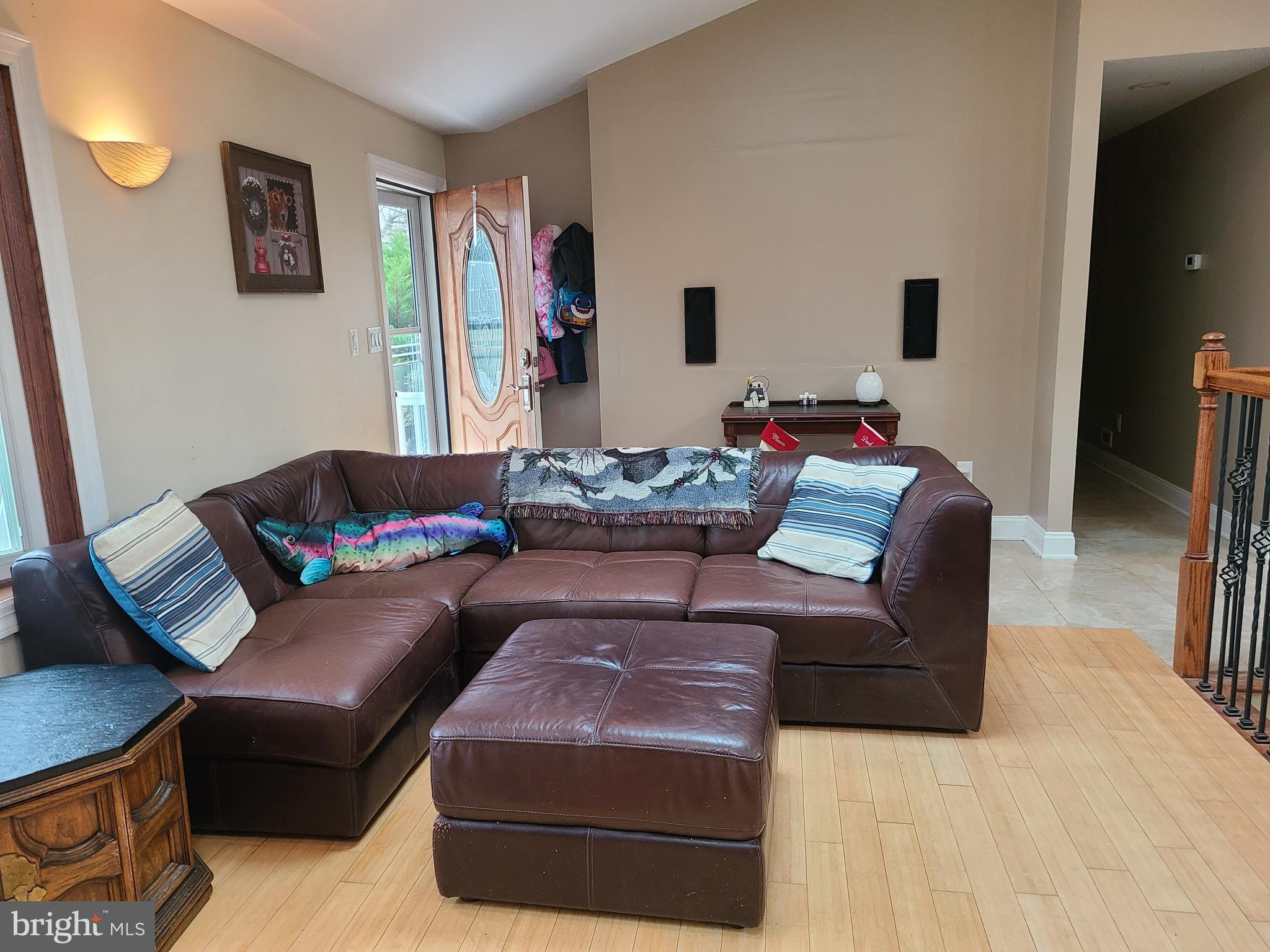 26 Harvard Road Pennsville, NJ 08070 - Photo 9 of 40 Living Room