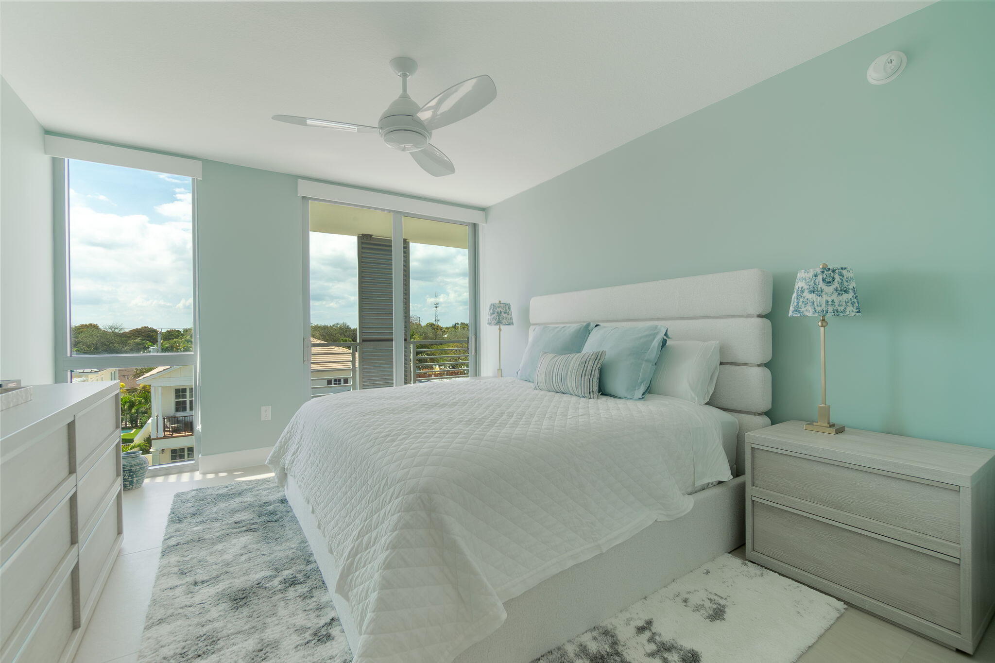 111 Southeast 1st Avenue, Unit 404 Delray Beach, FL 33444 - Photo 14 of 55 Primary suite