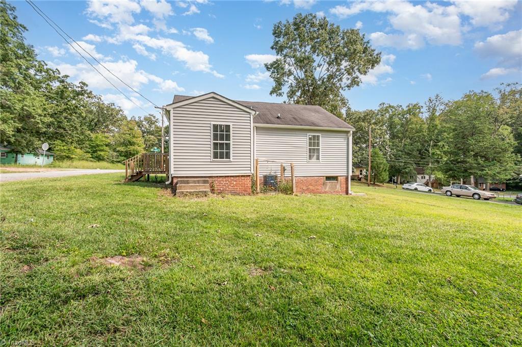 900 Winslow Street High Point, NC 27260 - Photo 2 of 18