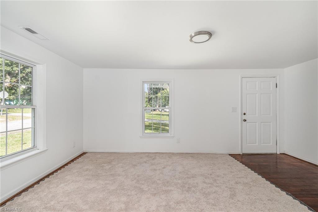 900 Winslow Street High Point, NC 27260 - Photo 3 of 18