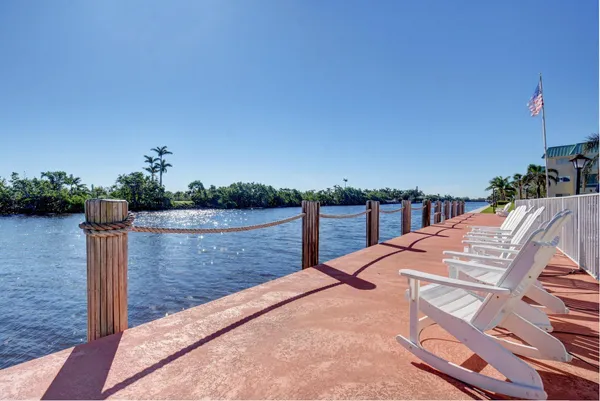 $2,600 | 17 Colonial Club Drive, Unit 204, Boynton Beach, FL 33435