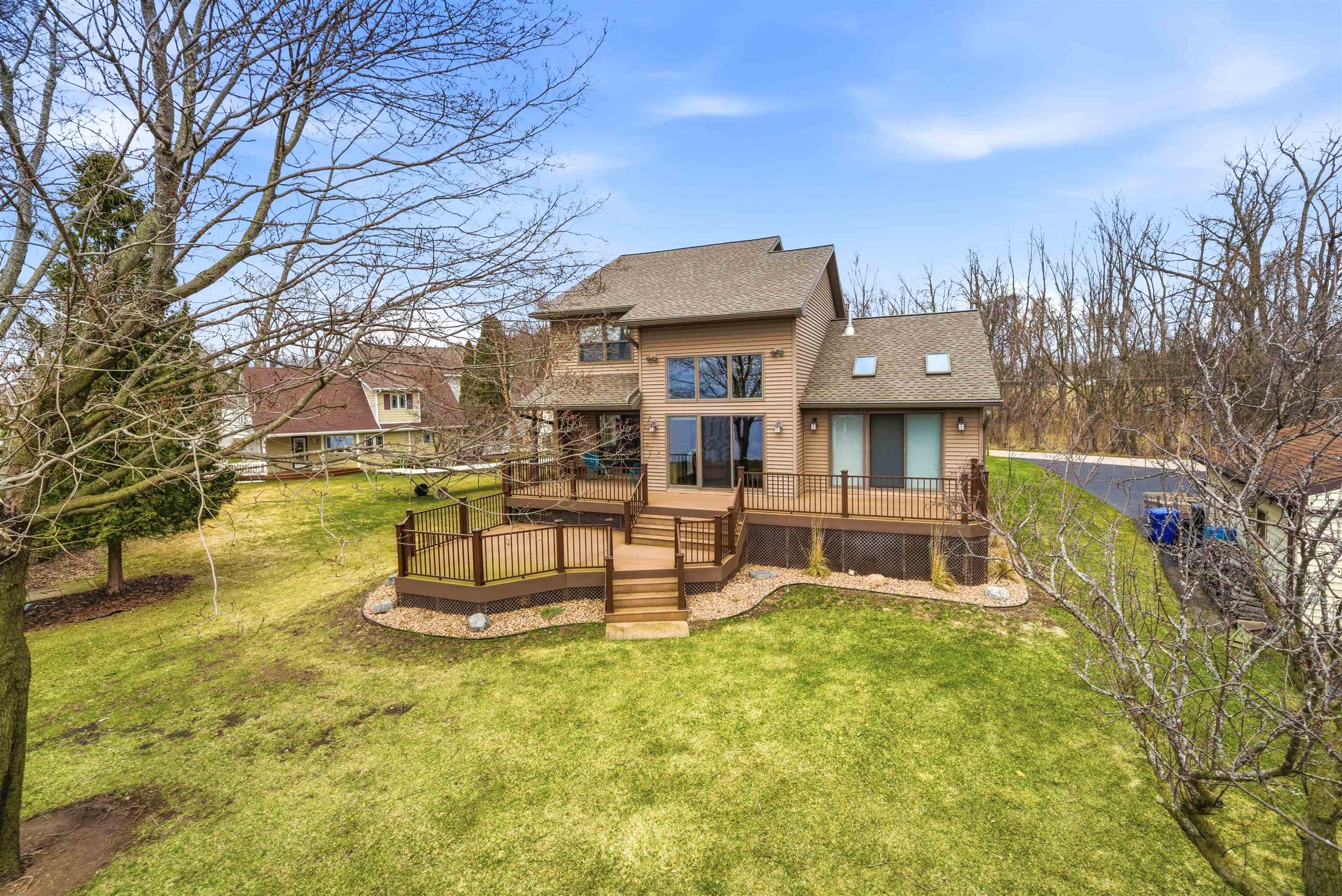 6097 East Lyngaas Road Winneconne, WI 54986 - Photo 1 of 50