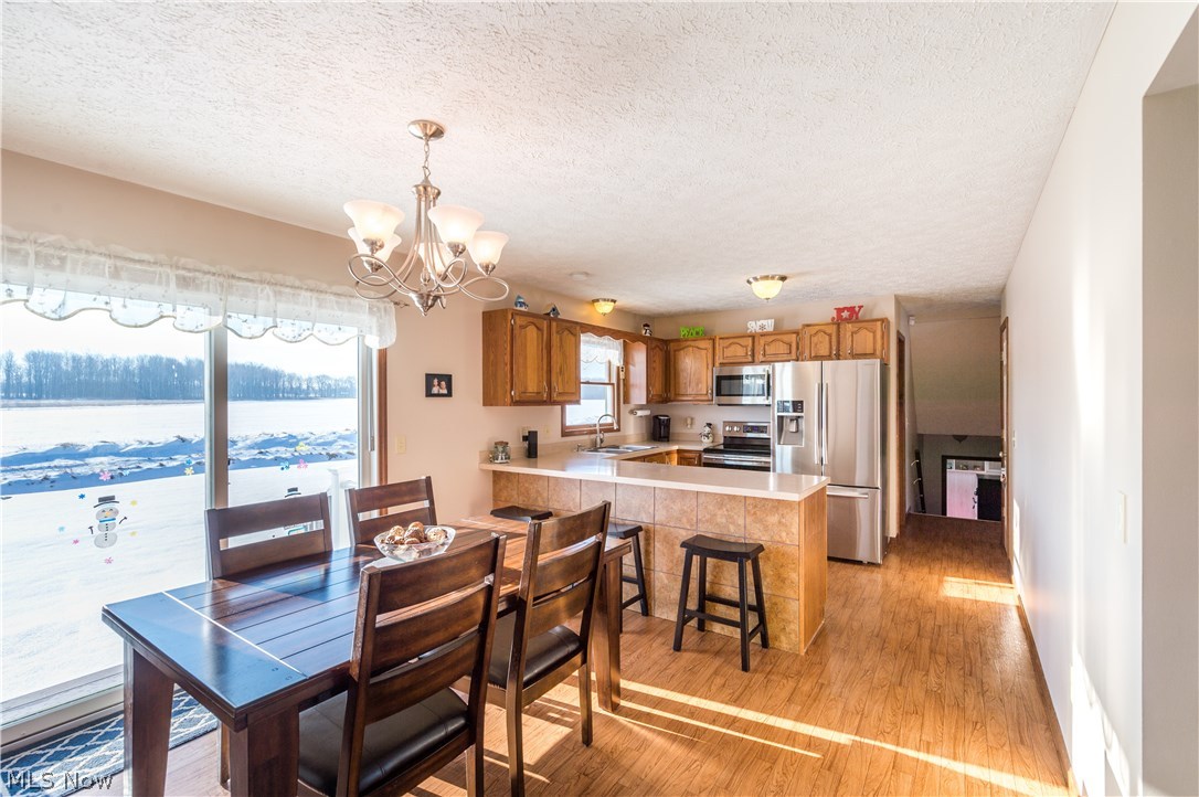 12712 Darrow Road Vermilion, OH 44089 - Photo 11 of 34