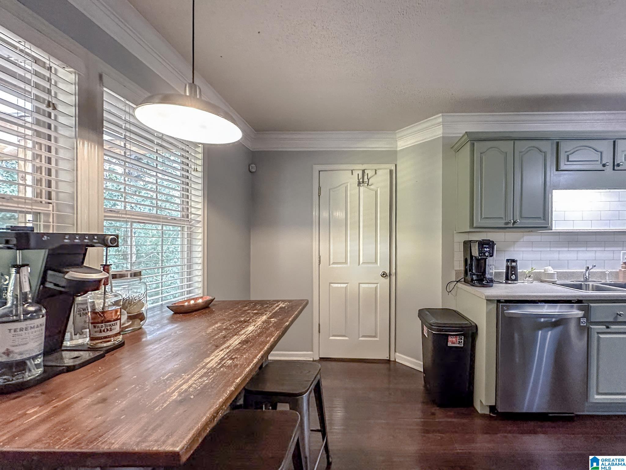 504 South Hillcrest Road Odenville, AL 35120 - Photo 14 of 51