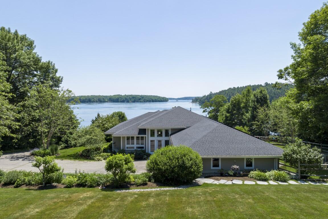 36 Wharf Road Boothbay, ME 04537 - Photo 6 of 86 2.