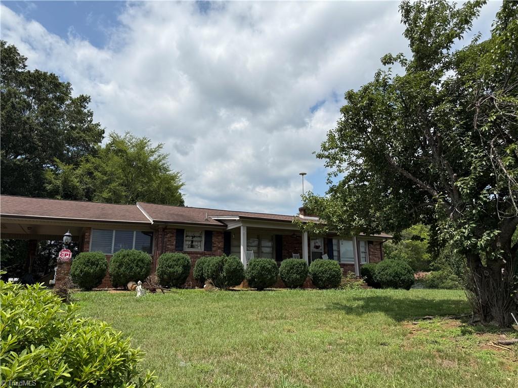 2329 Reynolds Road Madison, NC 27025 - Photo 3 of 7 Gallery Image 3
