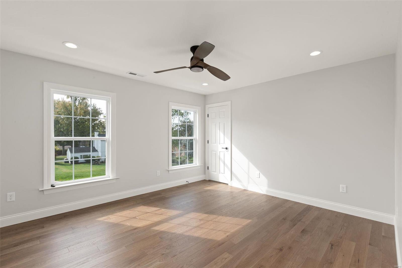 801 Hawbrook Road Glendale, MO 63122 - Photo 27 of 44