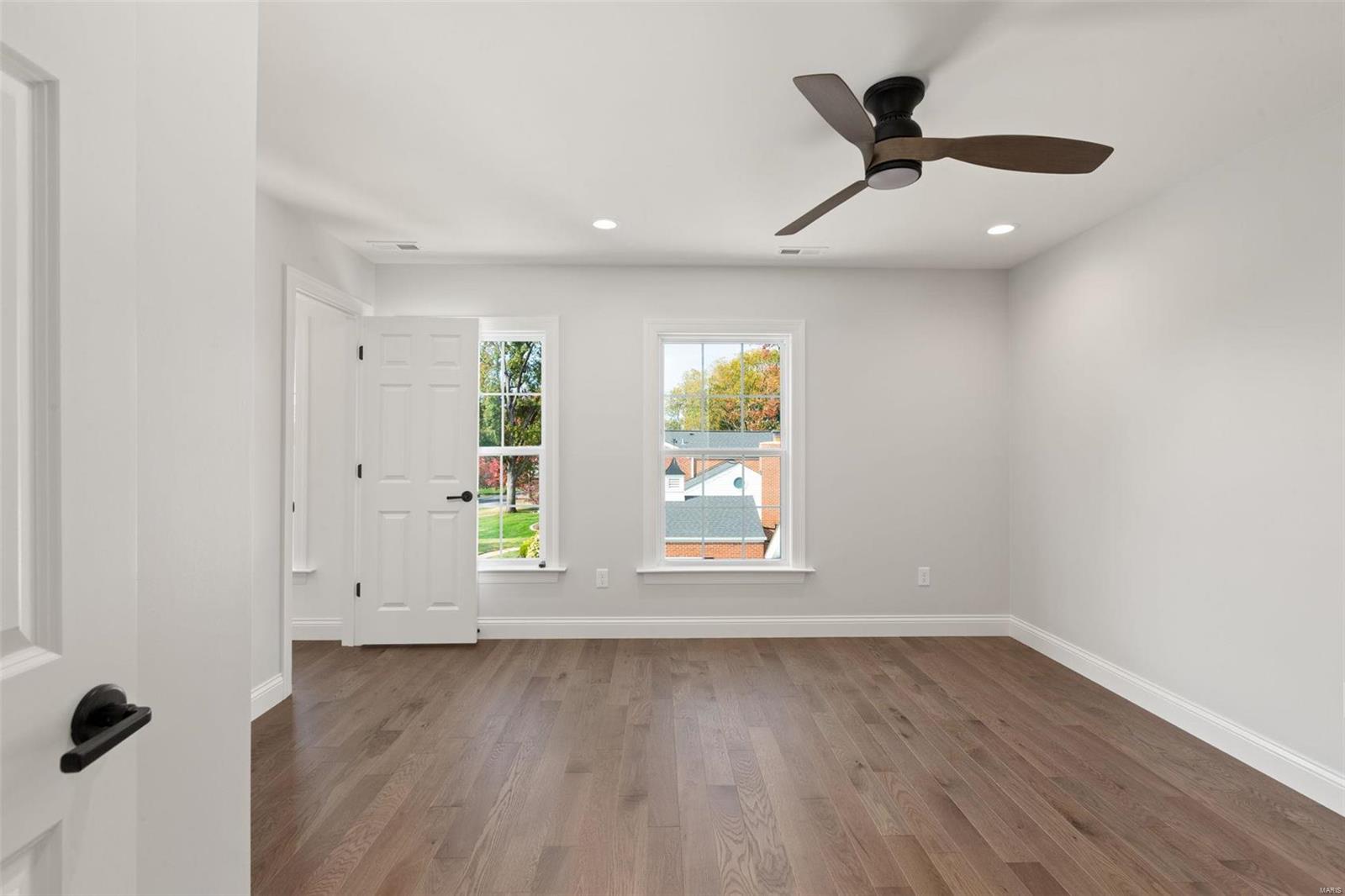 801 Hawbrook Road Glendale, MO 63122 - Photo 28 of 44