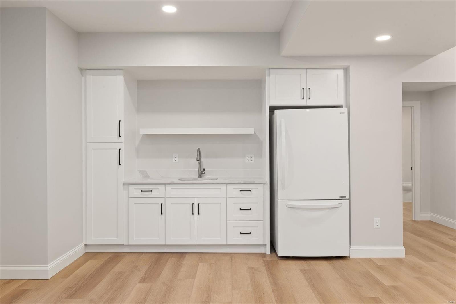 801 Hawbrook Road Glendale, MO 63122 - Photo 35 of 44