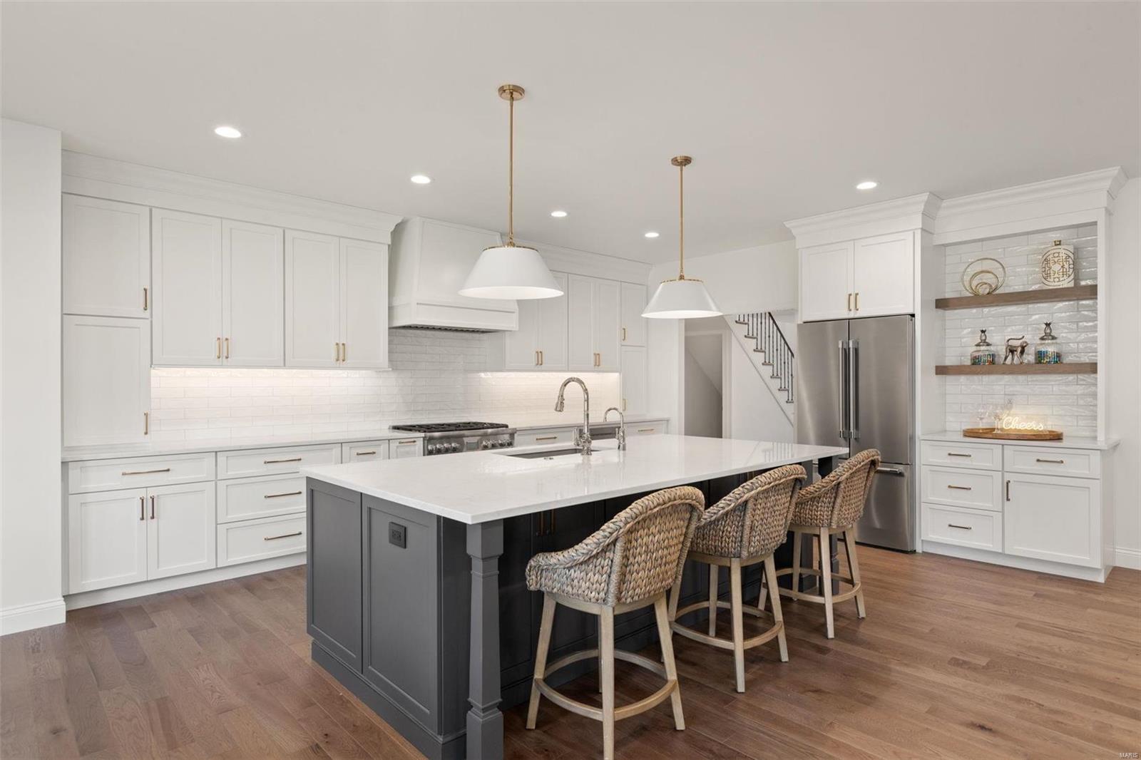 801 Hawbrook Road Glendale, MO 63122 - Photo 10 of 44