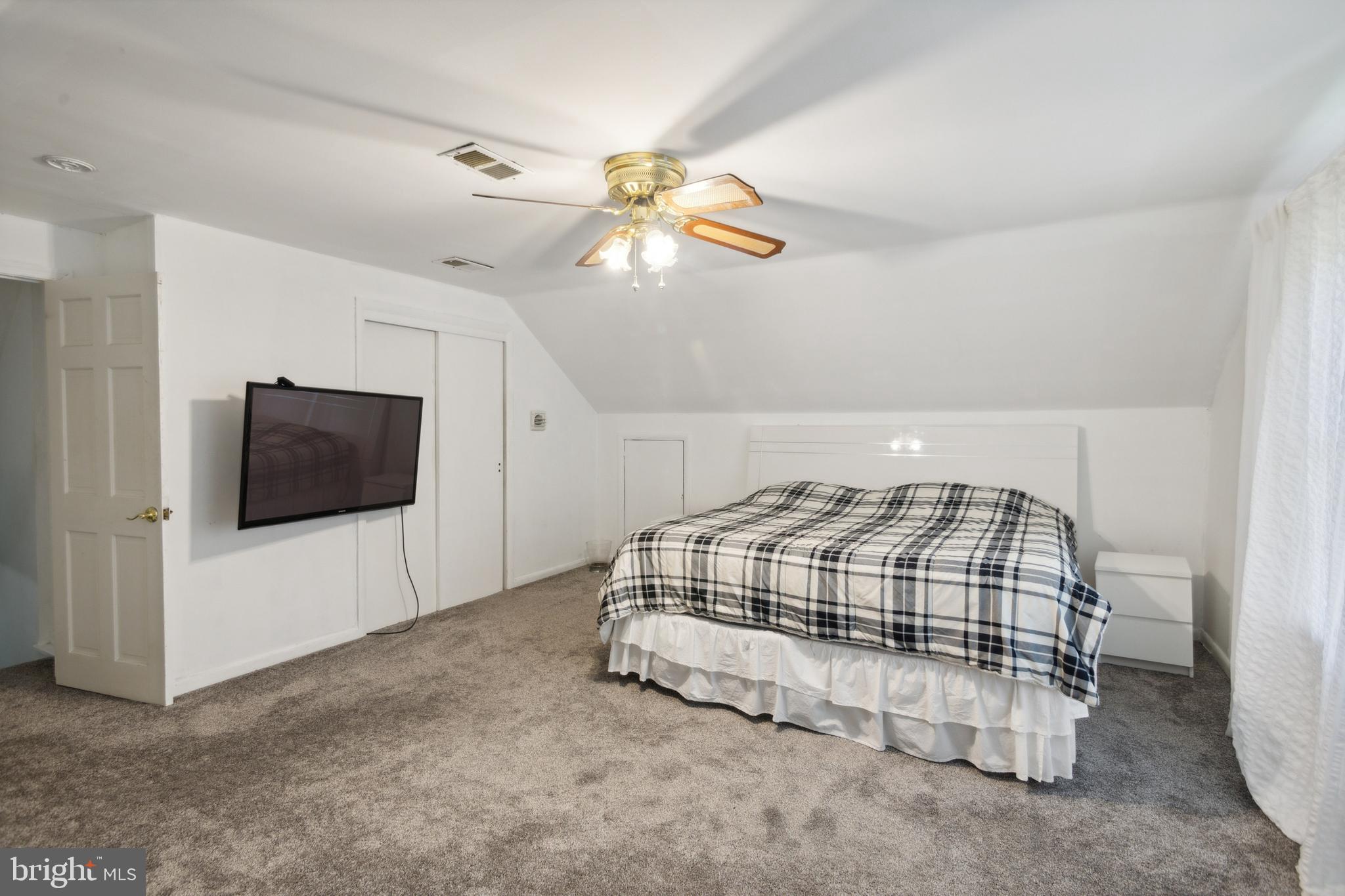 219 Cambridge Road Cherry Hill, NJ 08034 - Photo 18 of 25 Gallery Image 18