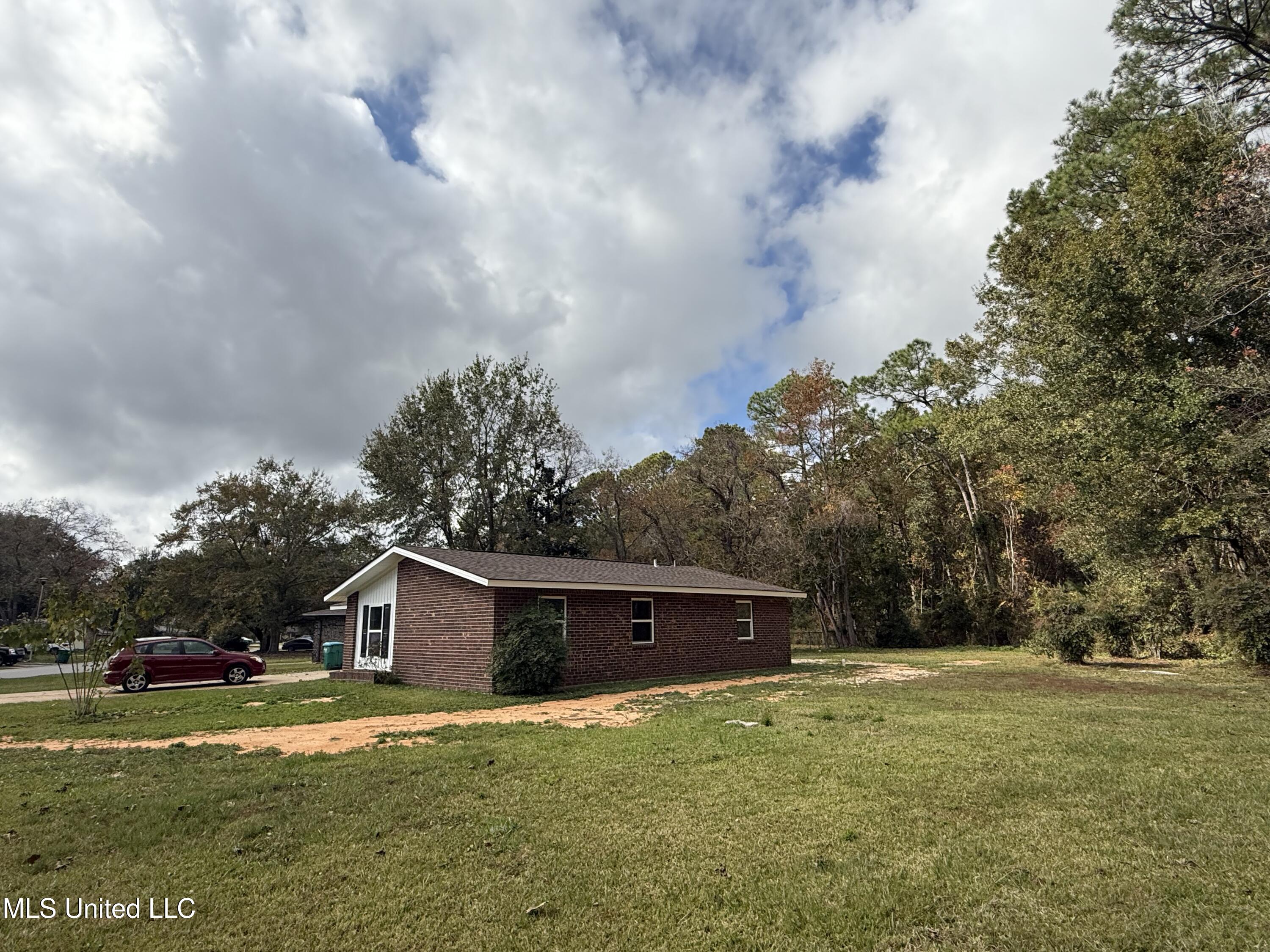 1400 Riverside Drive Gautier, MS 39553 - Photo 11 of 68 Corner Lot