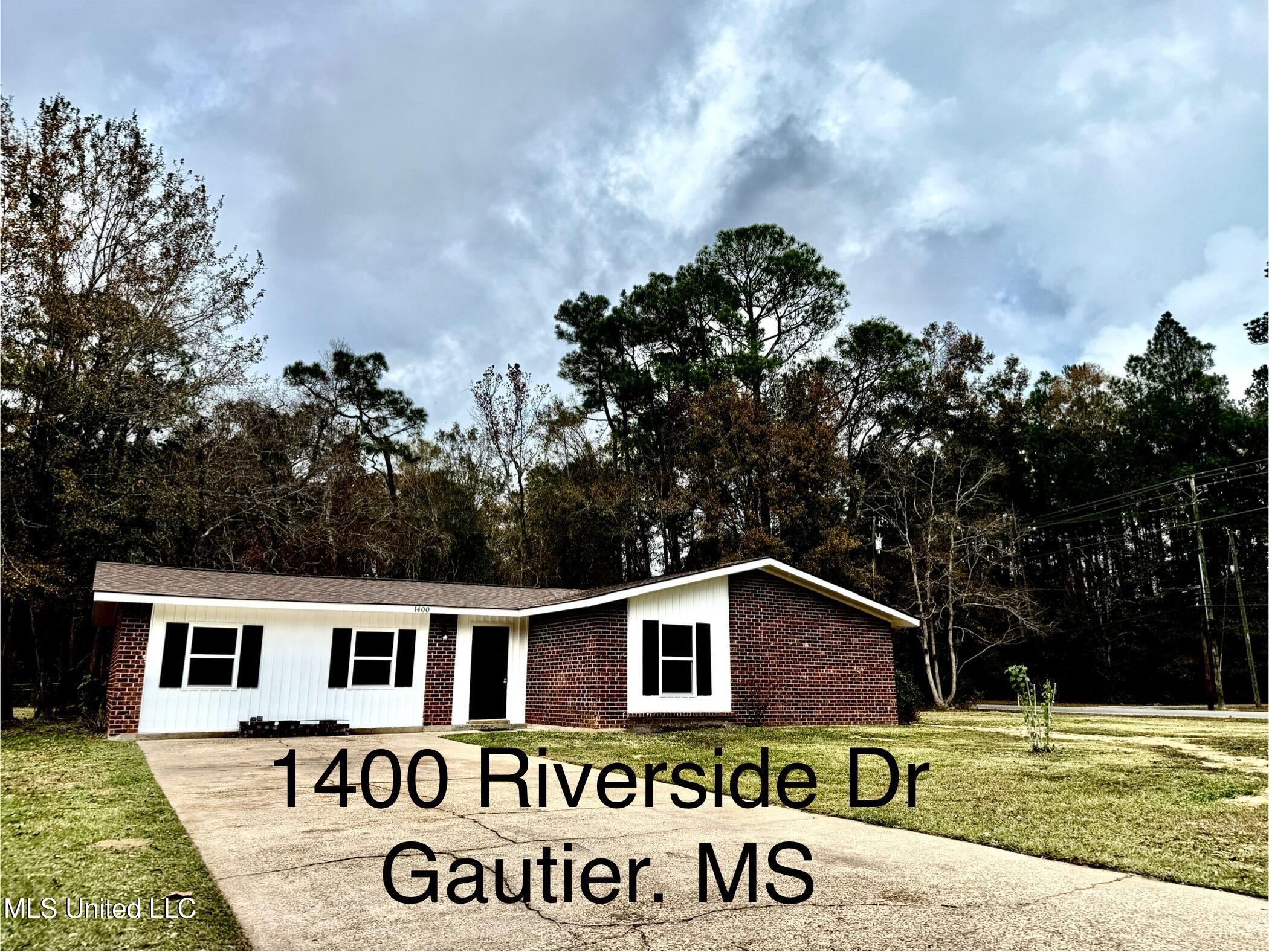 1400 Riverside Drive Gautier, MS 39553 - Photo 2 of 68 IMG_5618